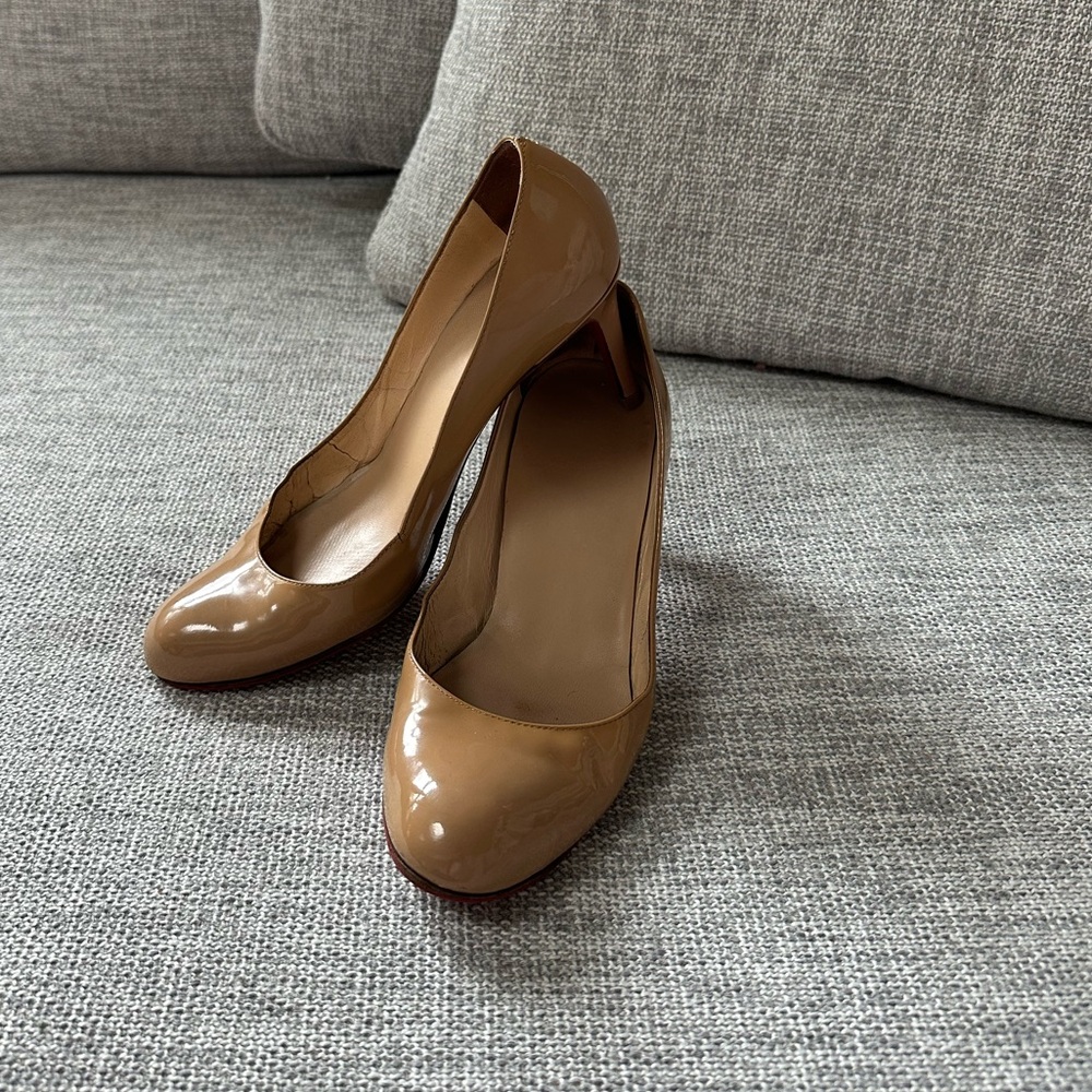 Louboutin Simple Pump 85 Nude Patent Calf Almond Toe